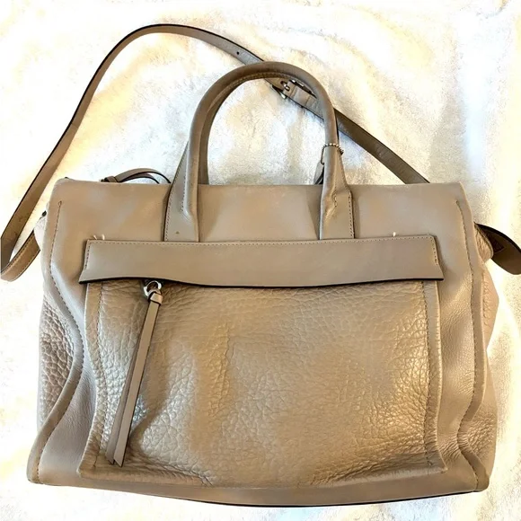 Authentic Large Coach Taupe Satchel - Picture 7 of 16
